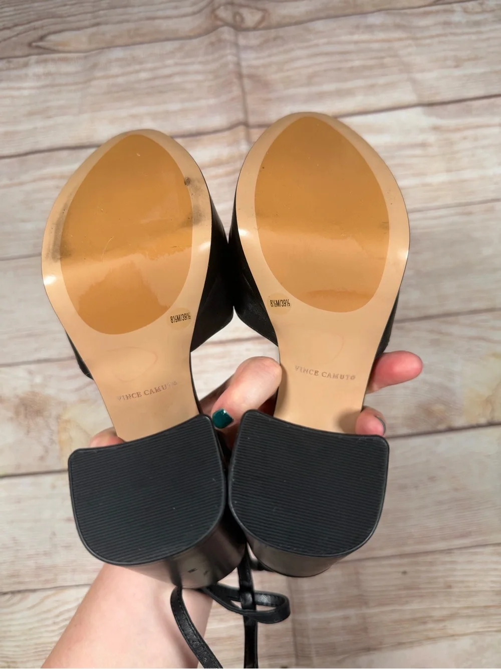 Vince Camuto sleek black